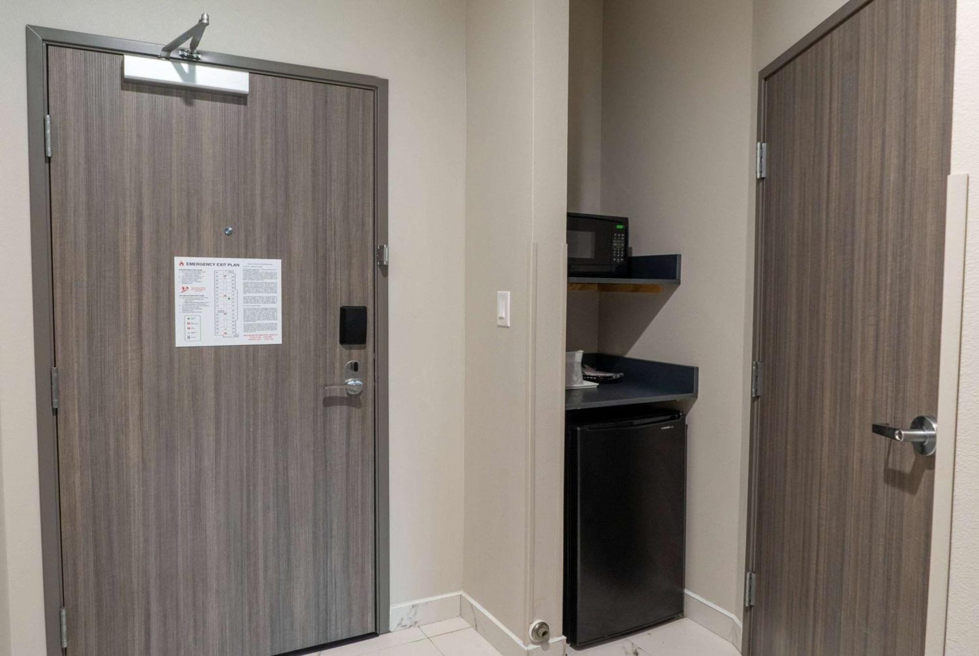 La Quinta Inn & Suites By Wyndham Corpus Christi Southeast Ngoại thất bức ảnh