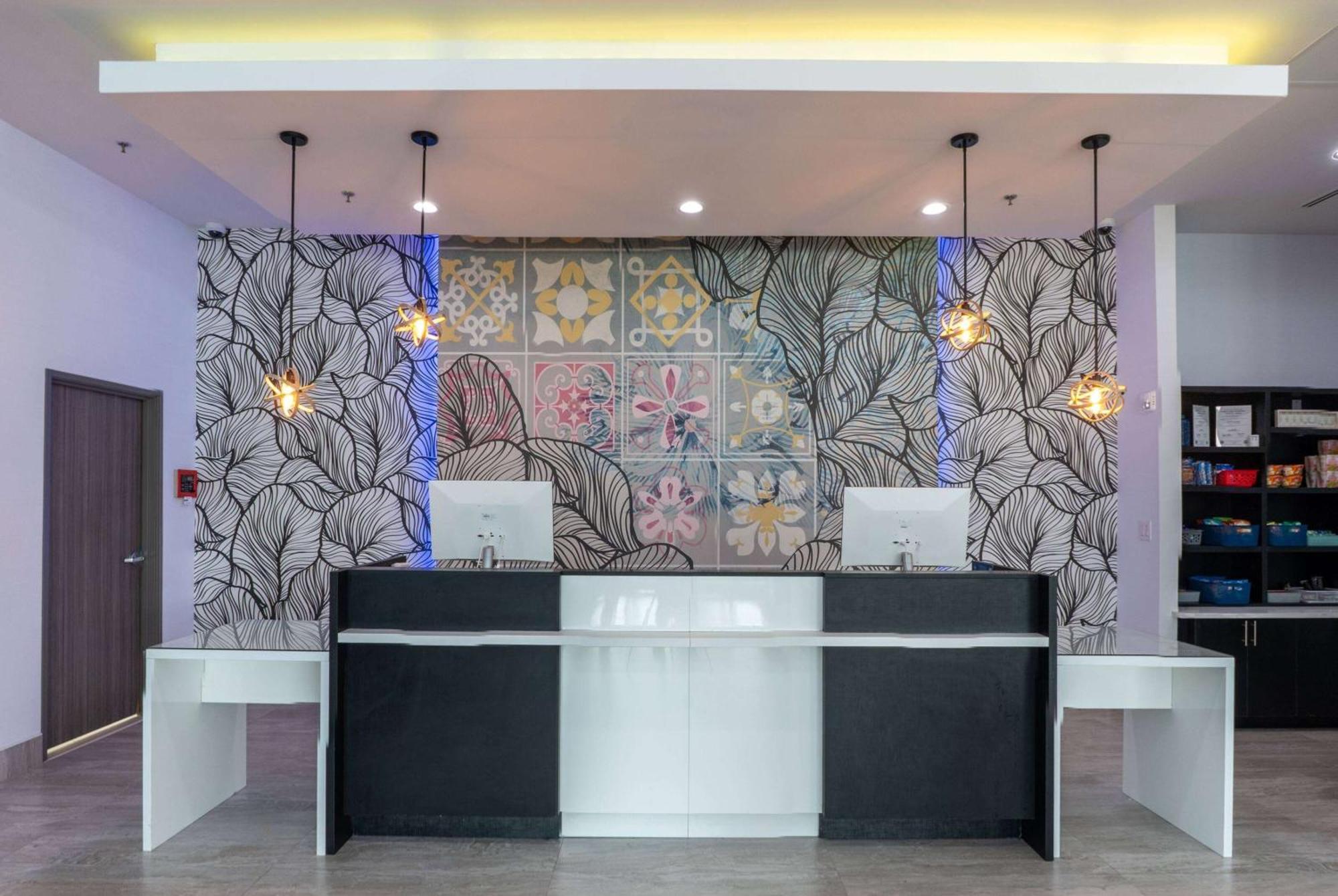 La Quinta Inn & Suites By Wyndham Corpus Christi Southeast Ngoại thất bức ảnh